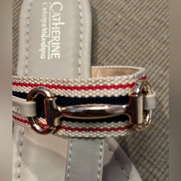 New in Box. Catherine Malandrino sandals. Size 9. - Picture 6 of 14